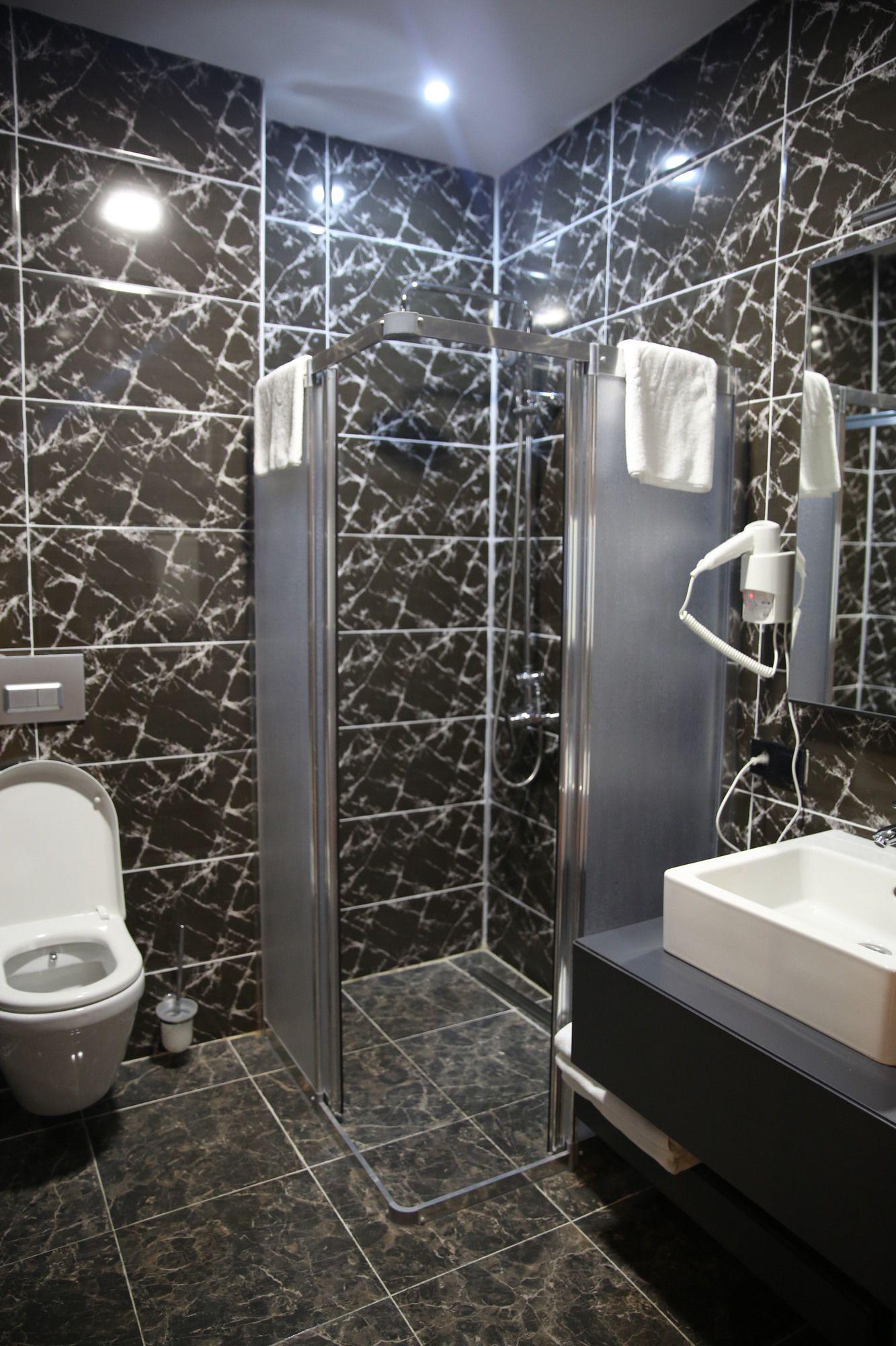 Metro City Batumi Residence Esterno foto